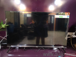 32" good condition smart LED tv