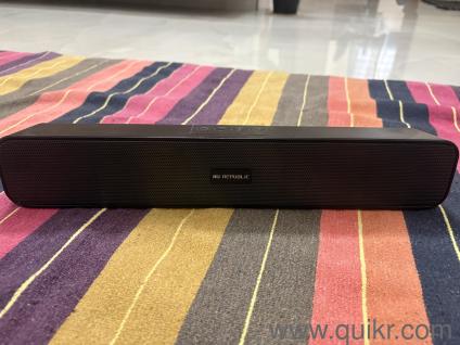 Nu Republic wireless sound bar 20W 12hr playtime new device with warranty card