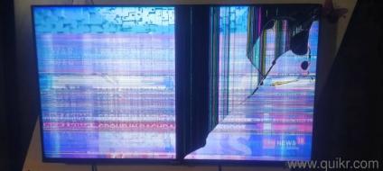 Panasonic 43 inches tv display damage 