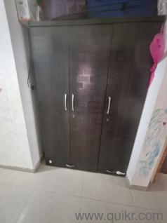 3 door wardrobe with mirror locker and keys
