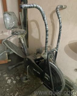 Air Bike Exercise Cycle With Adjustable Handles & Cushioned Seat