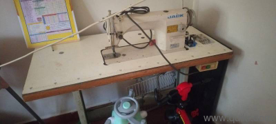 jack toiler machine good condition only oil pump problem otherwise good condition 
