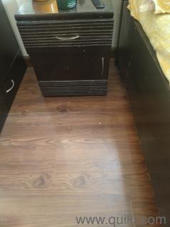 Pure sheesham double bed with side table 2