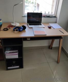 Sturdy Solid wood table with Storage (4Ftx2Ft)