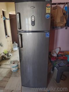 mint condition fridge 