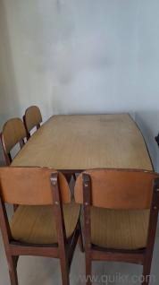 4 seater teakwood dinning table 