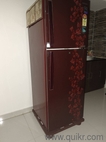 Samsung Refrigerator  Stylish, Energy Efficient & Like New!