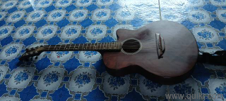 Wooden Heart Company Acoustic Guitar for Sale  Excellent Condition 