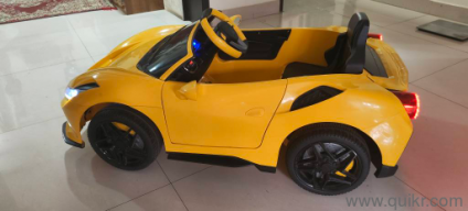 Battery operated drive in car for 2-8 years old kids. 