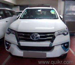 Toyota Fortuner - 2019