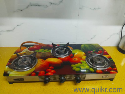 3 burner, beautiful colorful glass top