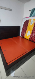 King size Hydraulic wooden double bed with storage for sale