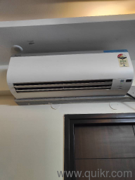 Daikin AC 1.5 Ton 3 Star 1 year old