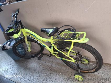 Recliner, Kids cycle and car for sale