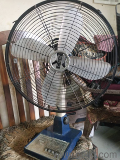 Rotating portable three speed high speed sturdy doesn't fall or slip