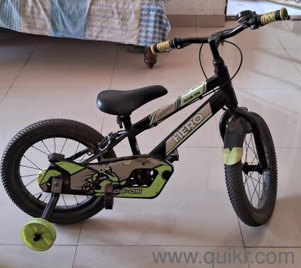 Hero ride on bicycle 