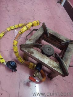 single gas stove  hardly 7 months used  it's a compact and adjustable flame nozzle.