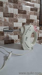 Electric hand mixer (Apex, 300W)Works perfectly, suitable for cake batter, cream whipping Condition is good and fully working.