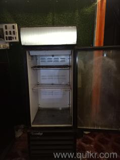Everest VC beverage fridge