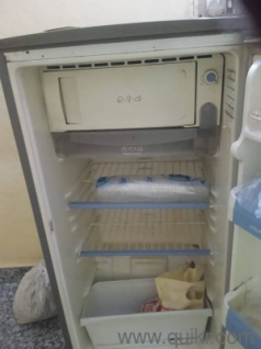 want to sell my 2 fridge (LG & Samsung)