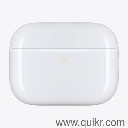 Apple ipad charging case head only no earphoe inside i lost earphone so i give Charhing case head