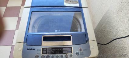 LG TurboDrum Fully Automatic Top Load 7kg Washing Machine