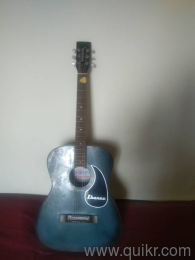 semi acoustic guitar 