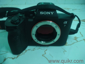 i selling my sony alpha 7 iv camera with lens and 2 battery with 128gb memory card 