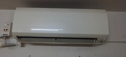 HITACHI 1.2 TON 5 STAR SPLIT AC