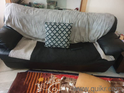 Black Leather Sofa 