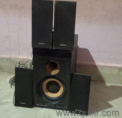 4 small speaker's with a big speaker remote also provided amd wired 