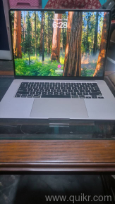 totally brand new condition Macbook Air M3 -8gb/256ssd, battery health-90% cycle count-87, model -2024