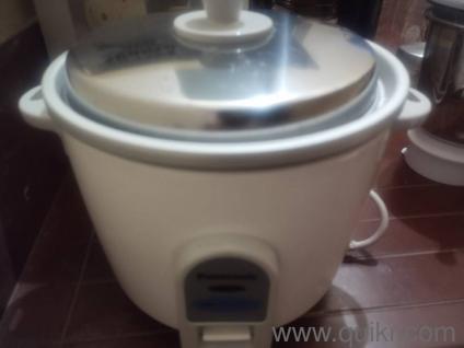 Brand new panasonic rice cooker. Has not been used at all.