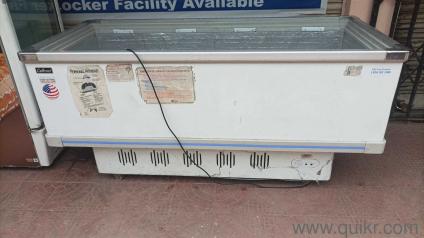 Celfrost IL 550 Sliding Lid Flat Glass Top Island Freezer