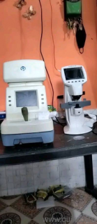 Auto refractometer and lensomter 
