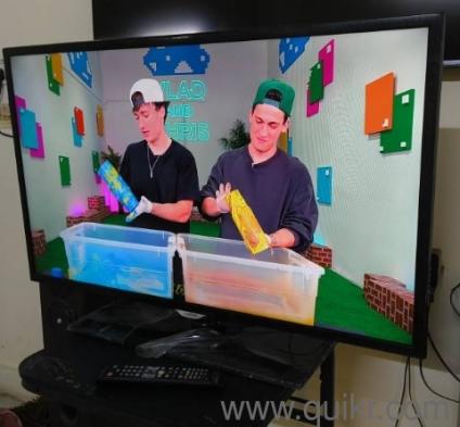 40" Smart TV