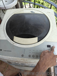 Fully functional automatic washing machine in excellent condition 