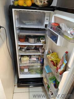 Whirlpool 192 L 4 Star Vitamagic PRO Frost Free Direct-Cool Single Door Refrigerator 