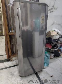 LG fridge in good running condition 