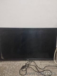 Sony led 40 inch TV in good working condition selling because of urgent shifting