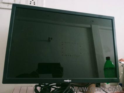 frontech monitor screen for pc. never used bought it for 3500