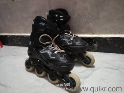 skating shoes gently used