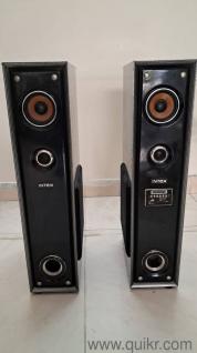 Intex speakers with cordless mic
