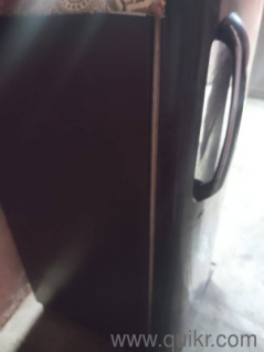 brand new conditon fridge is on sell