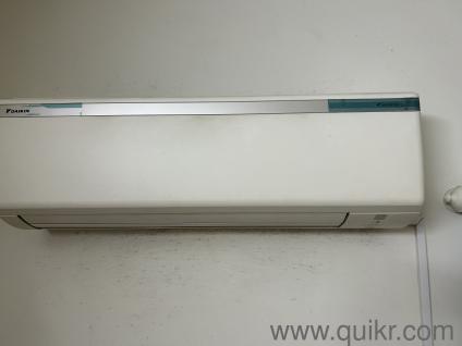 Daikin 1.5 ton split inverter AC 3 star