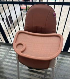 Babyhug highchair in great condition 