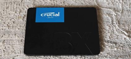 internal Crucial 500GB SSD Harddisk