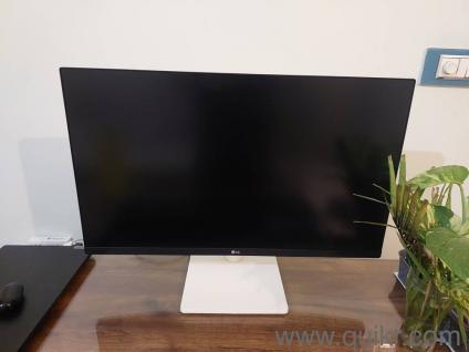 Monitor LG 27US500 27 INCH AUGUST 26 PURCHASE.