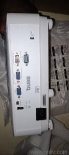 benq projecter is good condition new projecter