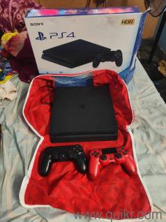 Jail break version 1tb with blue ray cd two joystick 